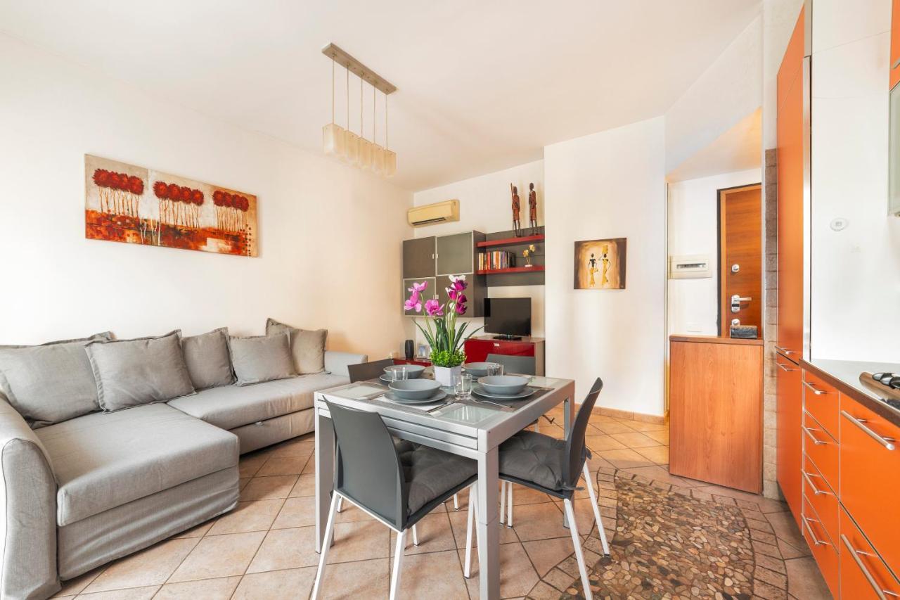 Martesana Flat With Balcony - M1 Gorla And Turro Apartment Милано Екстериор снимка