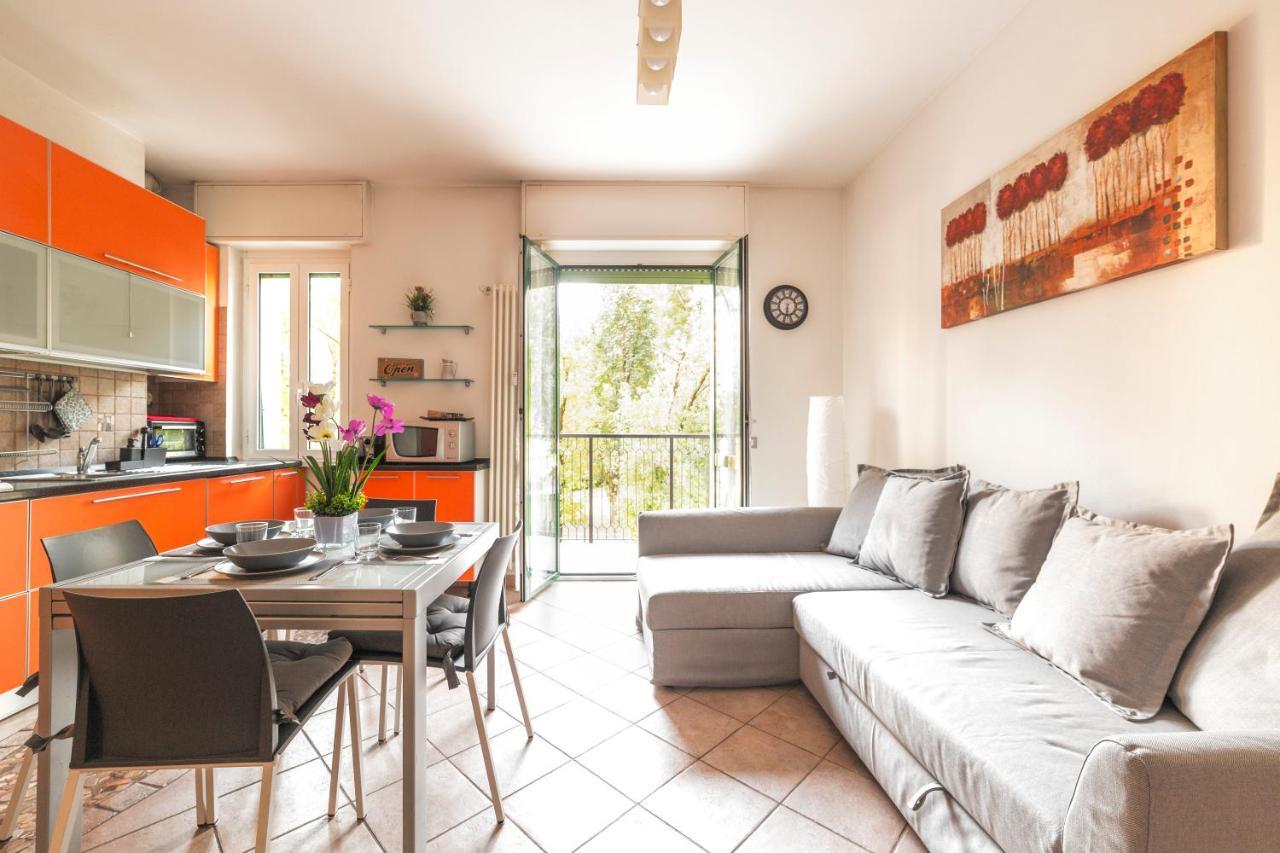 Martesana Flat With Balcony - M1 Gorla And Turro Apartment Милано Екстериор снимка